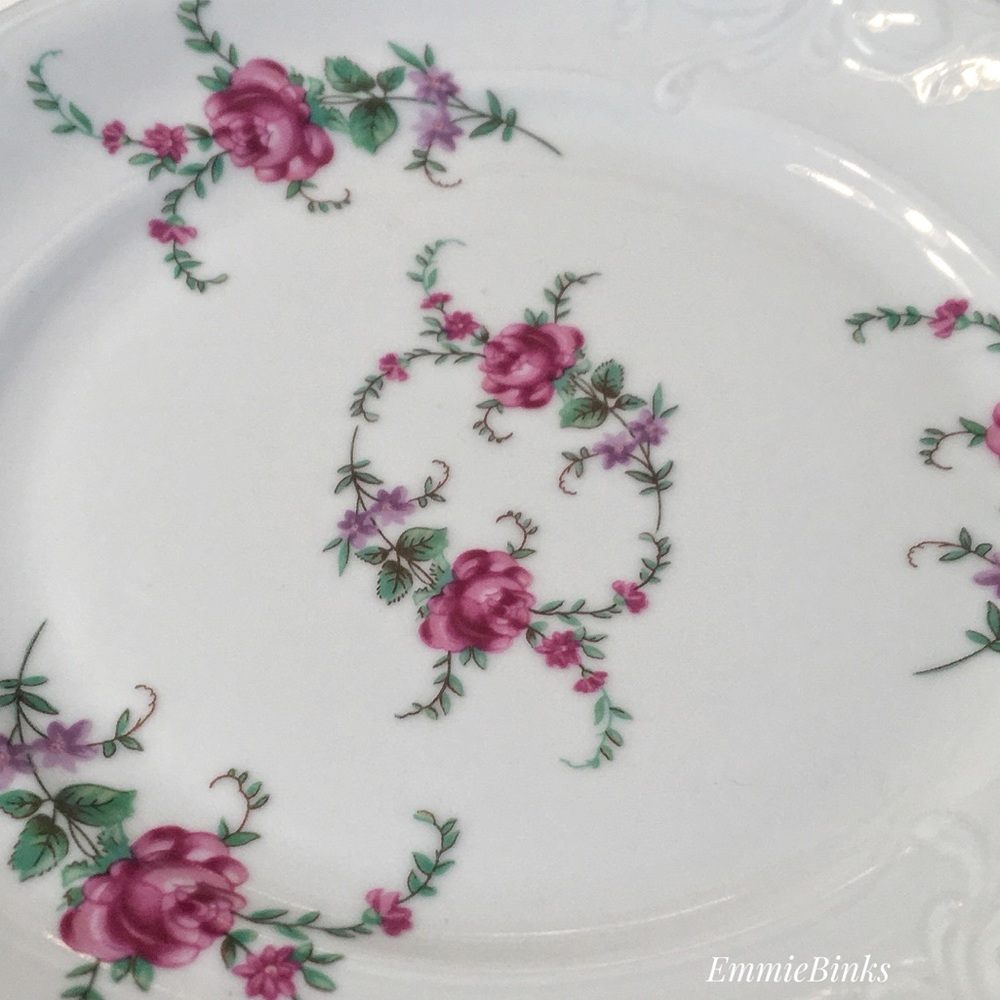Vtg 1940s Wawel Fine Porcelain Rose Garden Gold Trim Bread & Butter Plates (2) - Picture 8 of 16